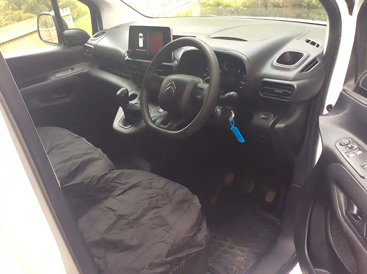 Used 2019 Citroen Berlingo Enterprise Xl White - Interior and Exterior details 11