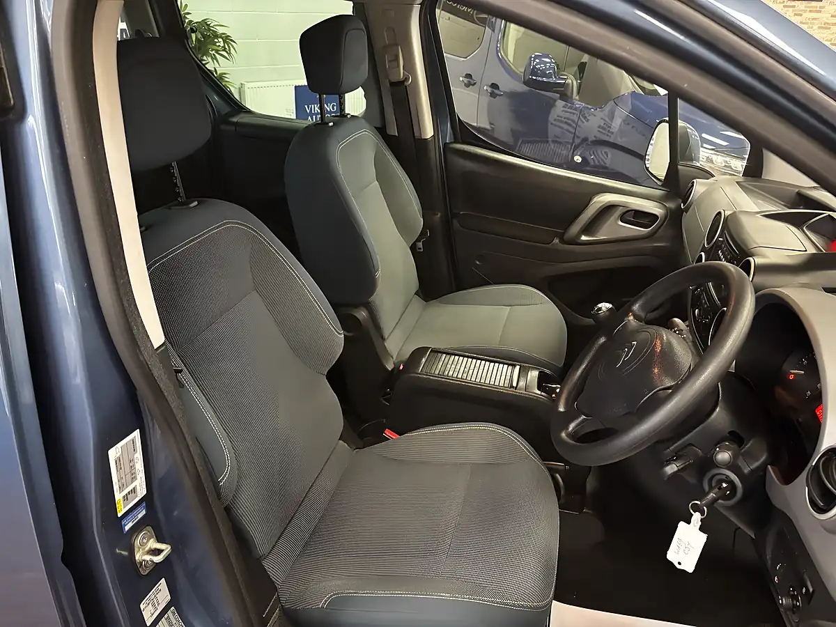 Used 2019 Citroen Berlingo Feel Blue - Interior and Exterior details 10