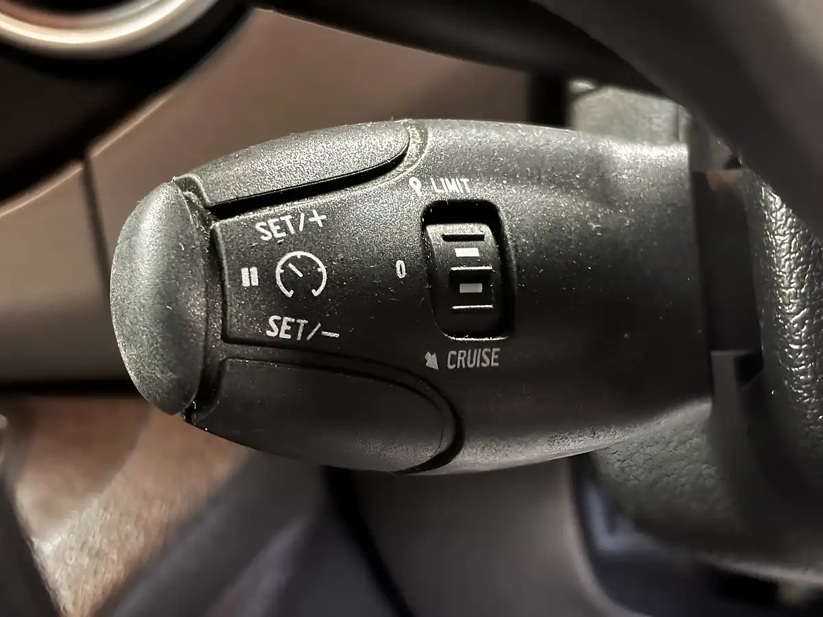 Used 2019 Citroen Berlingo Feel Blue - Interior and Exterior details 13