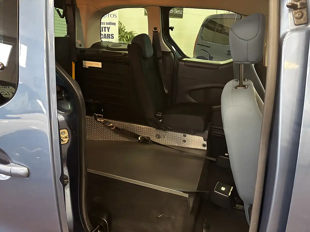 Used 2019 Citroen Berlingo Feel Blue - Interior and Exterior details 15