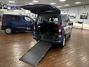 Used 2019 Citroen Berlingo Feel Blue - Interior and Exterior details 17