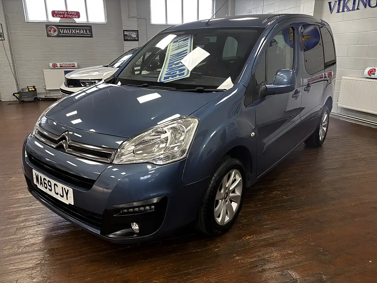 Used 2019 Citroen Berlingo Feel Blue - Interior and Exterior details 5