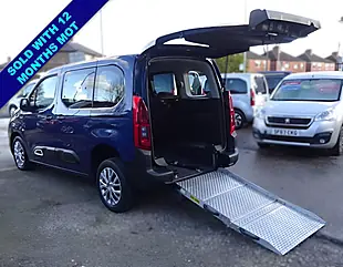 Used 2019 Citroen Berlingo Feel M Blue - Interior and Exterior details 15