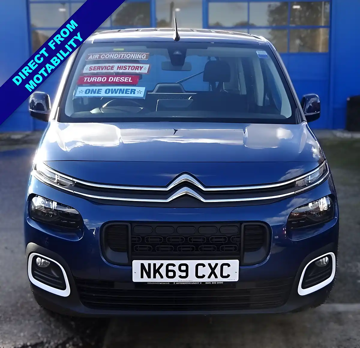 Used 2019 Citroen Berlingo Feel M Blue - Interior and Exterior details 4