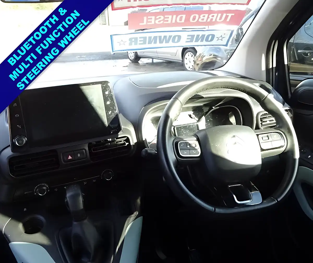 Used 2019 Citroen Berlingo Feel M Blue - Interior and Exterior details 6