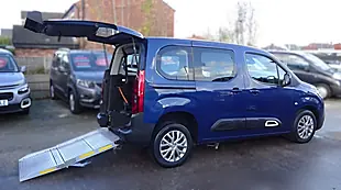 Used 2019 Citroen Berlingo Feel M Blue - Interior and Exterior details 9