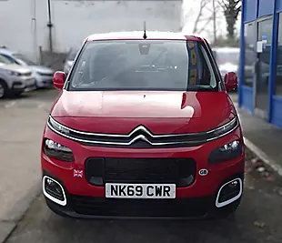 Used 2019 Citroen Berlingo Feel M Red - Interior and Exterior details 11