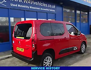 Used 2019 Citroen Berlingo Feel M Red - Interior and Exterior details 8