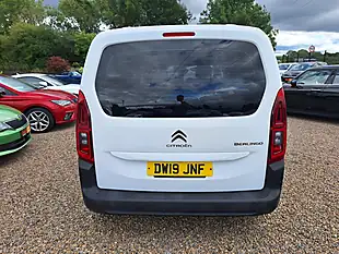 Used 2019 Citroen Berlingo Feel M White - Interior and Exterior details 12