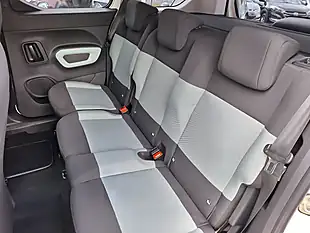 Used 2019 Citroen Berlingo Feel M White - Interior and Exterior details 4