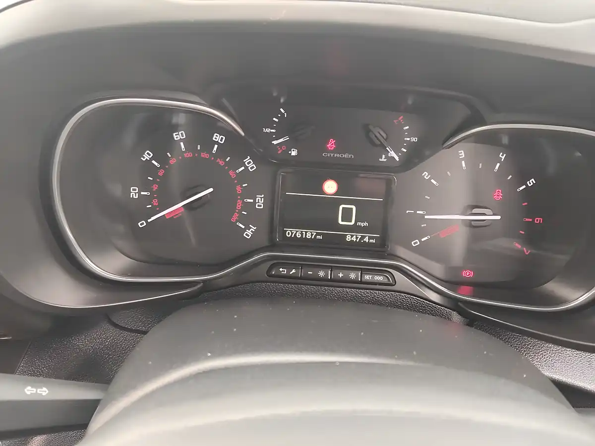 Used 2019 Citroen Berlingo Feel White - Interior and Exterior details 12