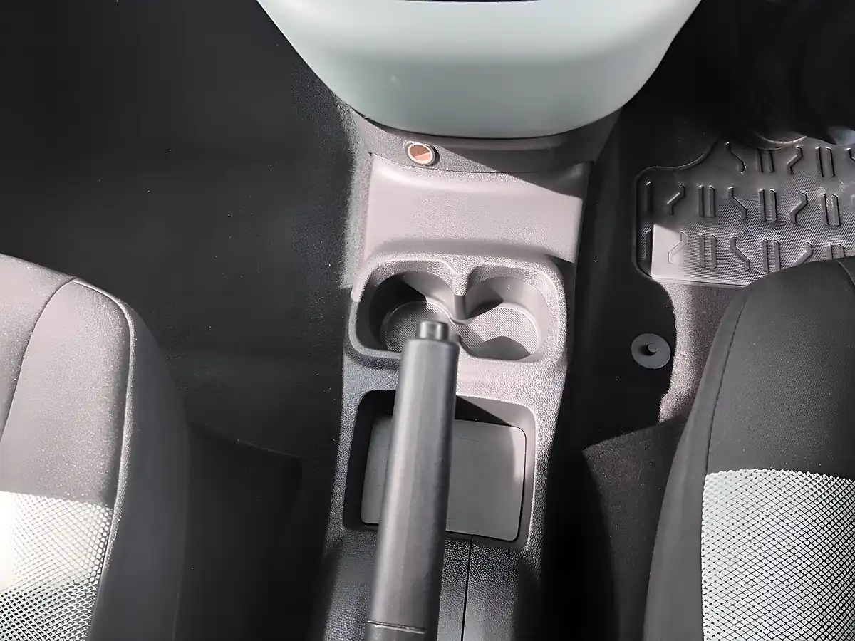 Used 2019 Citroen Berlingo Feel White - Interior and Exterior details 14