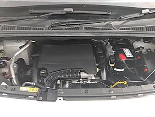 Used 2019 Citroen Berlingo Feel White - Interior and Exterior details 17