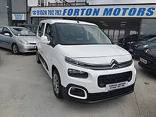 Used 2019 Citroen Berlingo Feel White - Interior and Exterior details 2