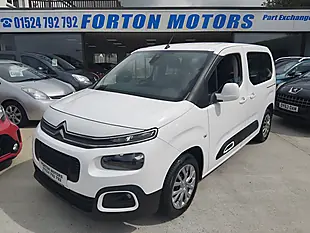 Used 2019 Citroen Berlingo Feel White - Interior and Exterior details 9