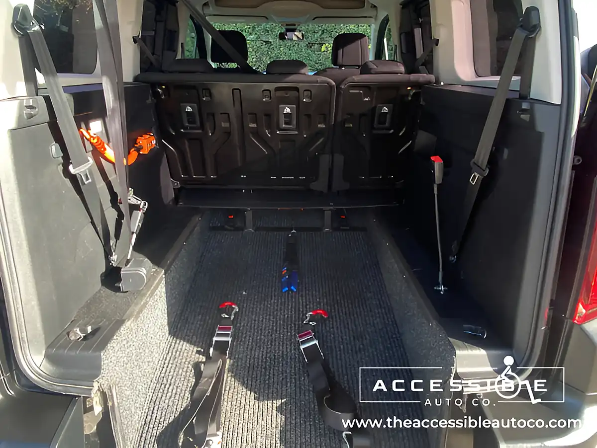 Used 2019 Citroen Berlingo Feel Xl Grey - Interior and Exterior details 11