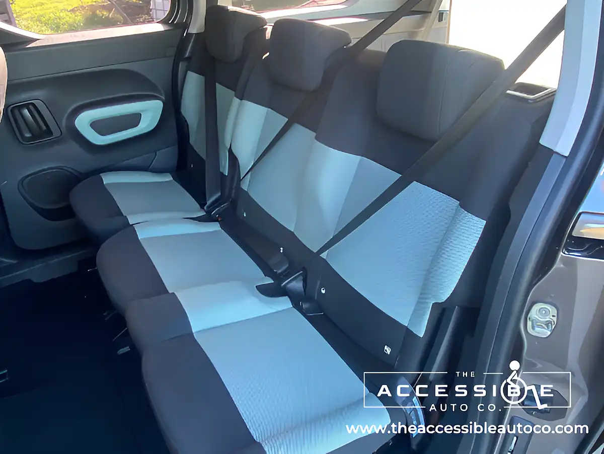 Used 2019 Citroen Berlingo Feel Xl Grey - Interior and Exterior details 15