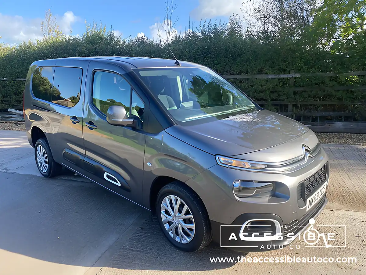 Used 2019 Citroen Berlingo Feel Xl Grey - Interior and Exterior details 2