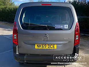 Used 2019 Citroen Berlingo Feel Xl Grey - Interior and Exterior details 8