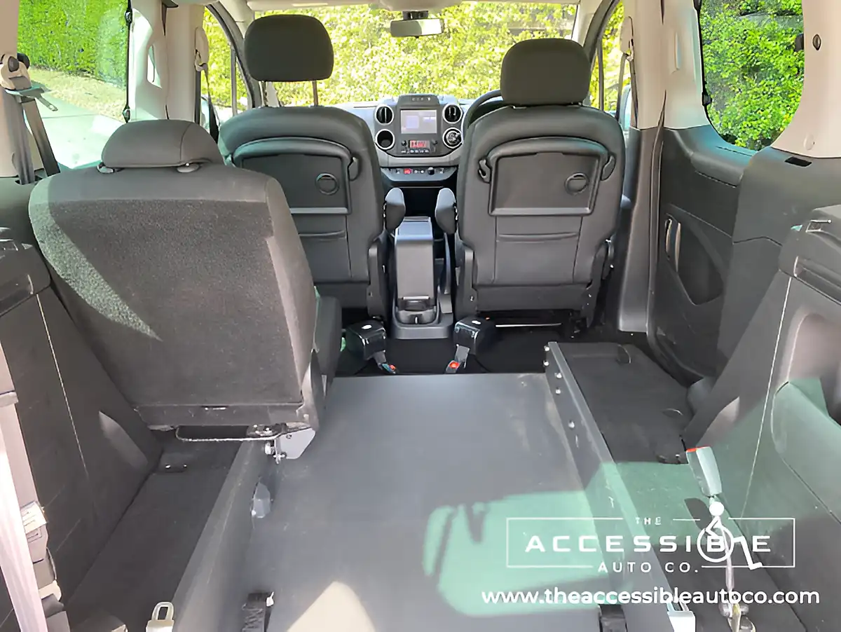 Used 2019 Citroen Berlingo Flair 3 Seater Blue - Interior and Exterior details 13