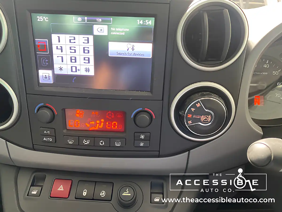 Used 2019 Citroen Berlingo Flair 3 Seater Blue - Interior and Exterior details 15