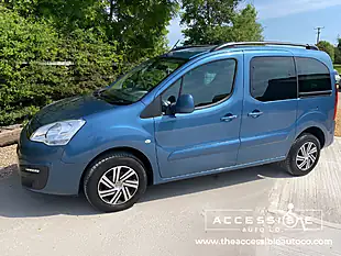 Used 2019 Citroen Berlingo Flair 3 Seater Blue - Interior and Exterior details 3
