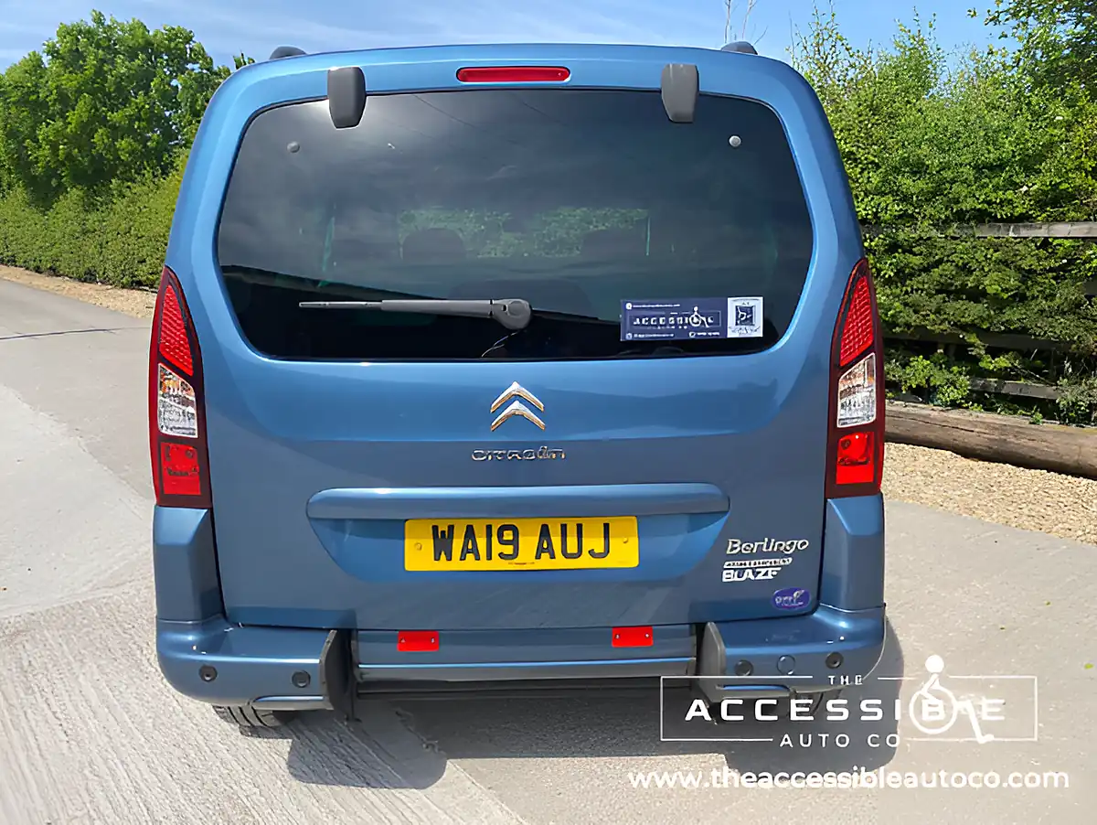 Used 2019 Citroen Berlingo Flair 3 Seater Blue - Interior and Exterior details 6