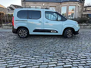 Used 2019 Citroen Berlingo Flair M Aqua Green - Interior and Exterior details 11