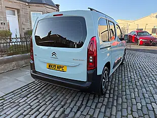 Used 2019 Citroen Berlingo Flair M Aqua Green - Interior and Exterior details 12