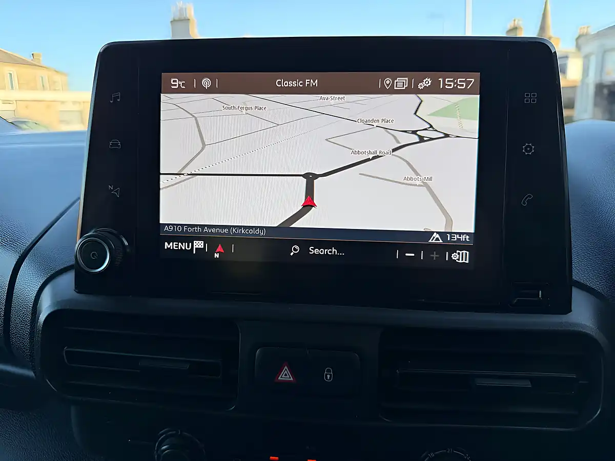 Used 2019 Citroen Berlingo Flair M Aqua Green - Interior and Exterior details 16