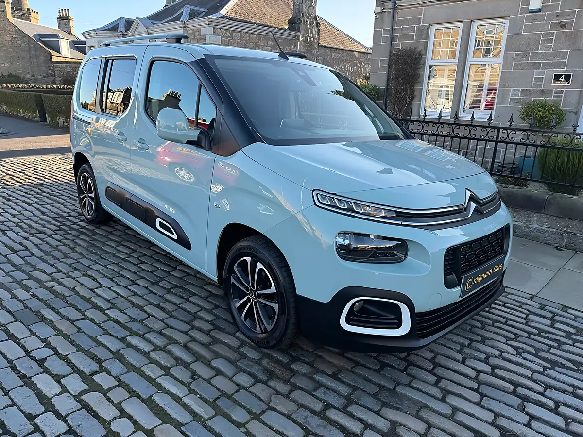 Used 2019 Citroen Berlingo Flair M Aqua Green - Interior and Exterior details 7
