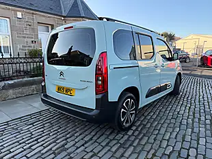 Used 2019 Citroen Berlingo Flair M Aqua Green - Interior and Exterior details 8