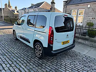 Used 2019 Citroen Berlingo Flair M Aqua Green - Interior and Exterior details 9