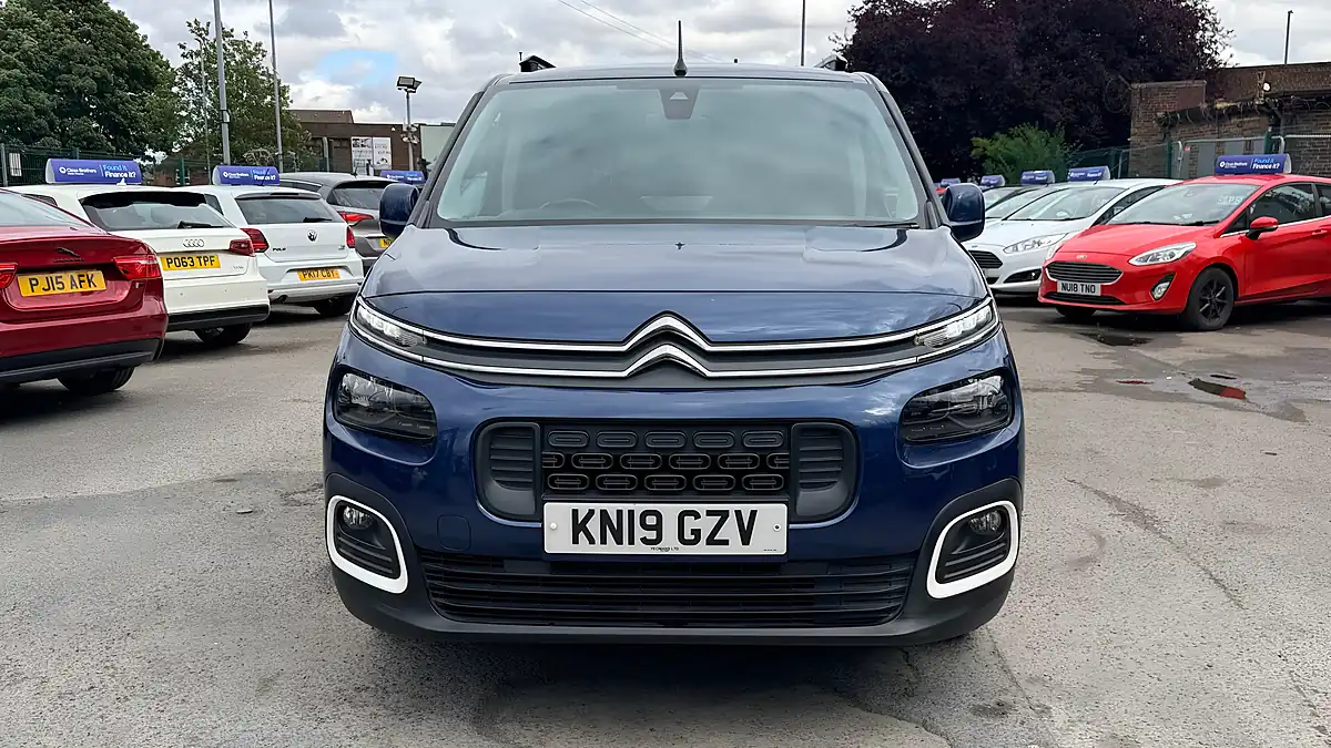 Used 2019 Citroen Berlingo Flair M Blue - Interior and Exterior details 8