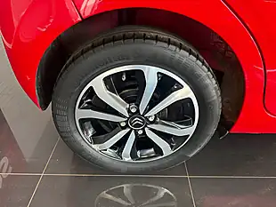 Used 2019 Citroen C1 Flair Red - Interior and Exterior details 3