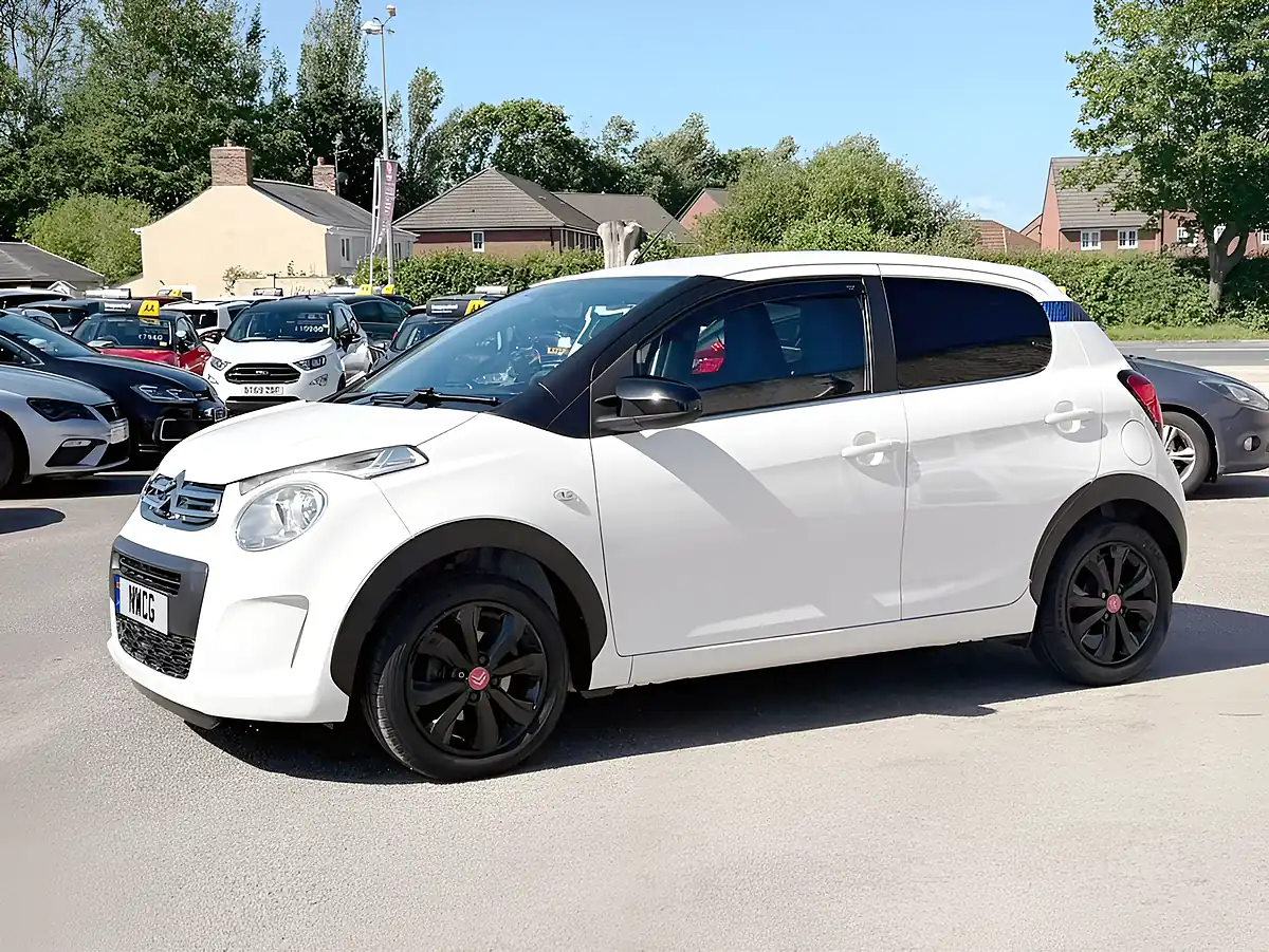 Used 2019 Citroen C1 Urban Ride White - Interior and Exterior details 10