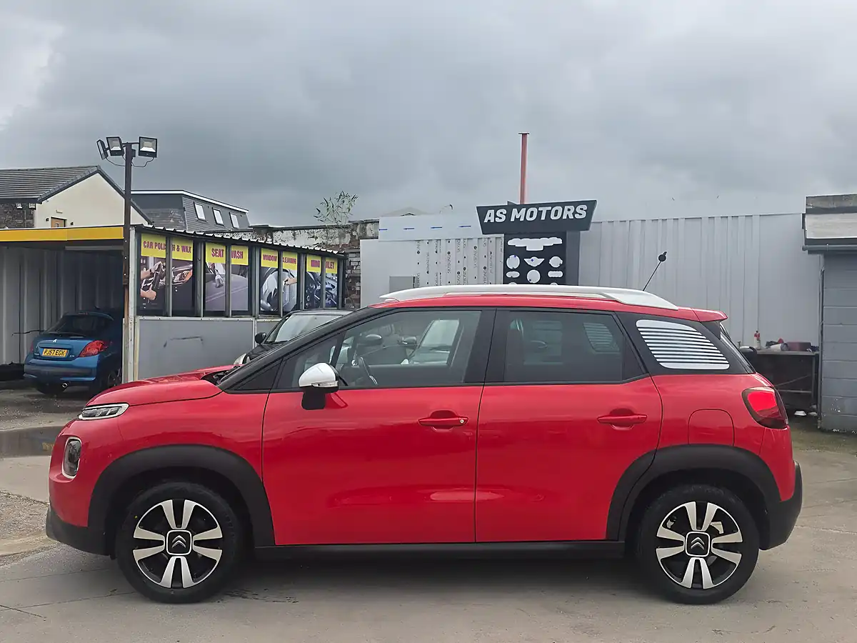 Used 2019 Citroen C3 Aircross Feel Red - Interior and Exterior details 4