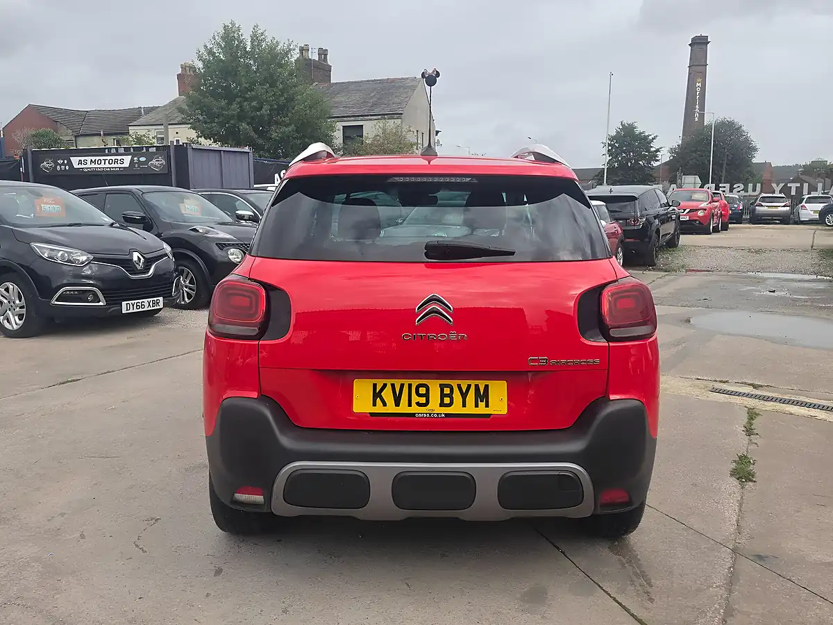 Used 2019 Citroen C3 Aircross Feel Red - Interior and Exterior details 6