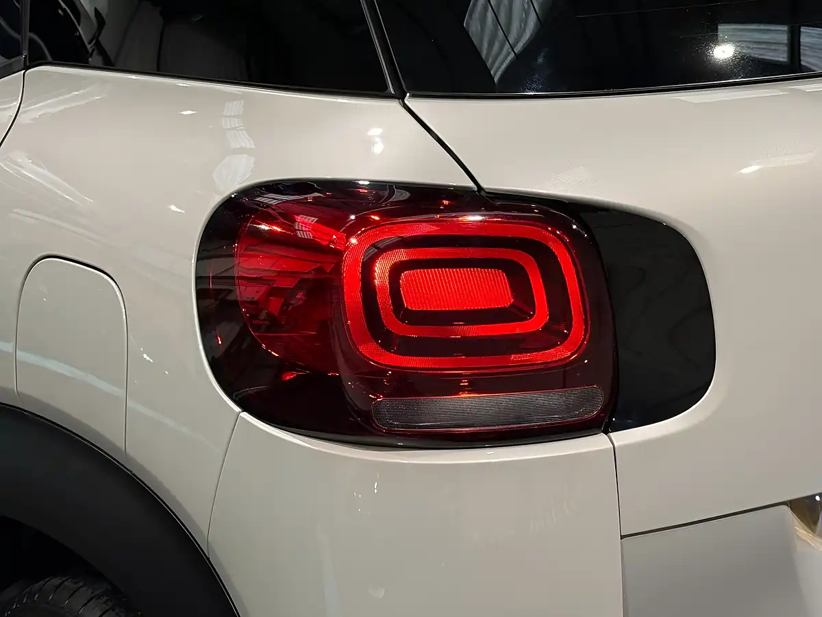 Used 2019 Citroen C3 Aircross Flair Beige - Interior and Exterior details 11
