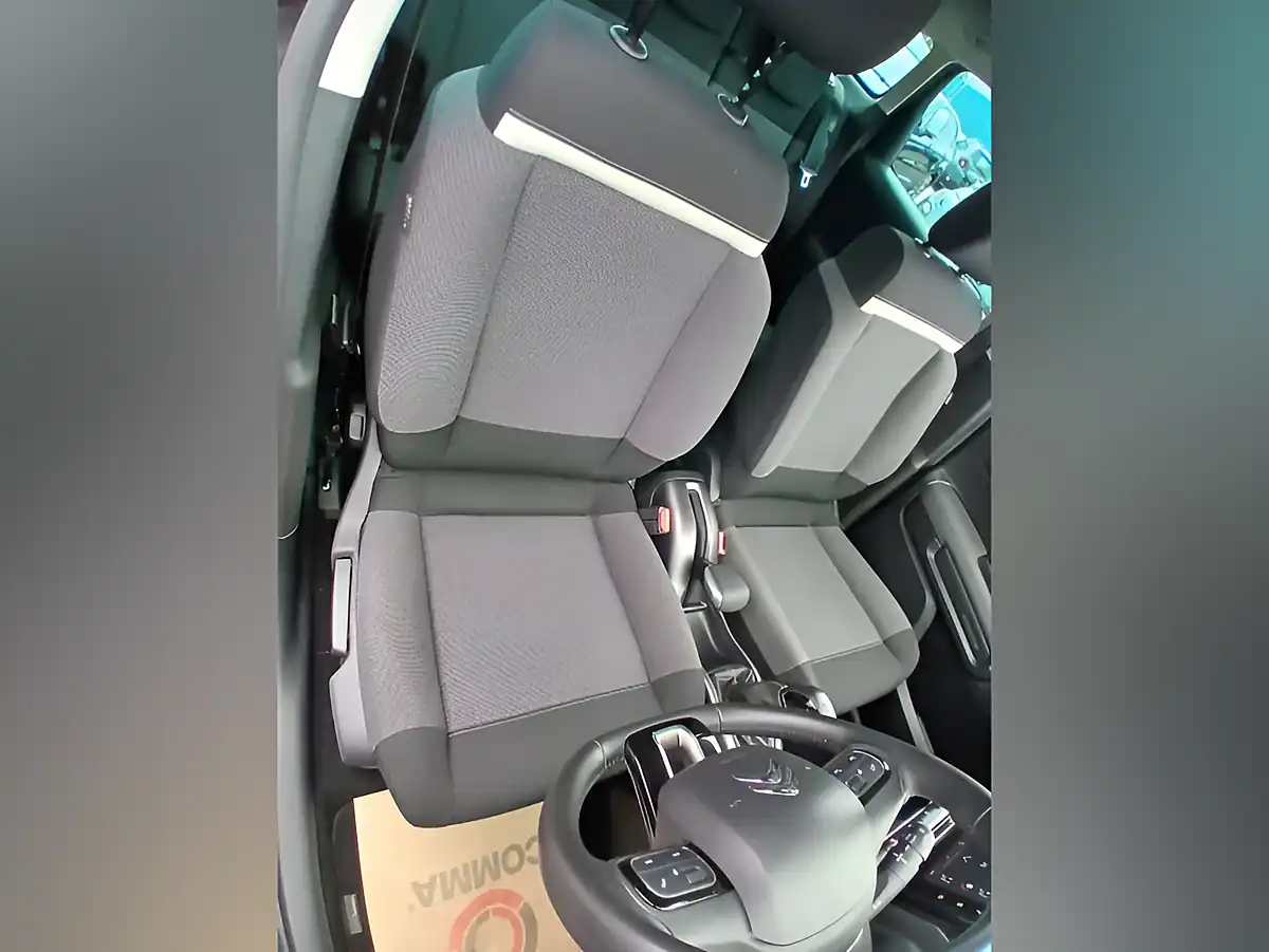 Used 2019 Citroen C3 Aircross Flair Black - Interior and Exterior details 10