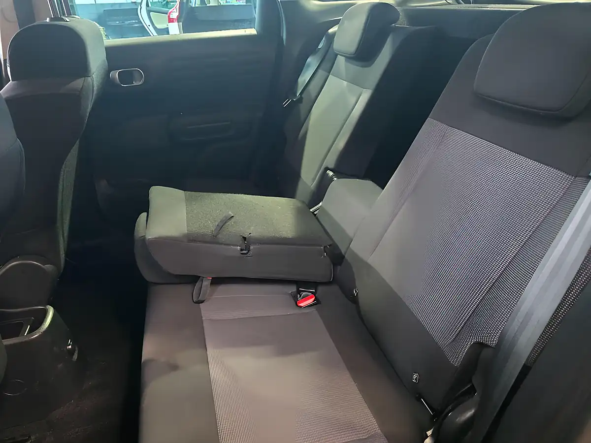 Used 2019 Citroen C3 Aircross Flair Grey - Interior and Exterior details 17