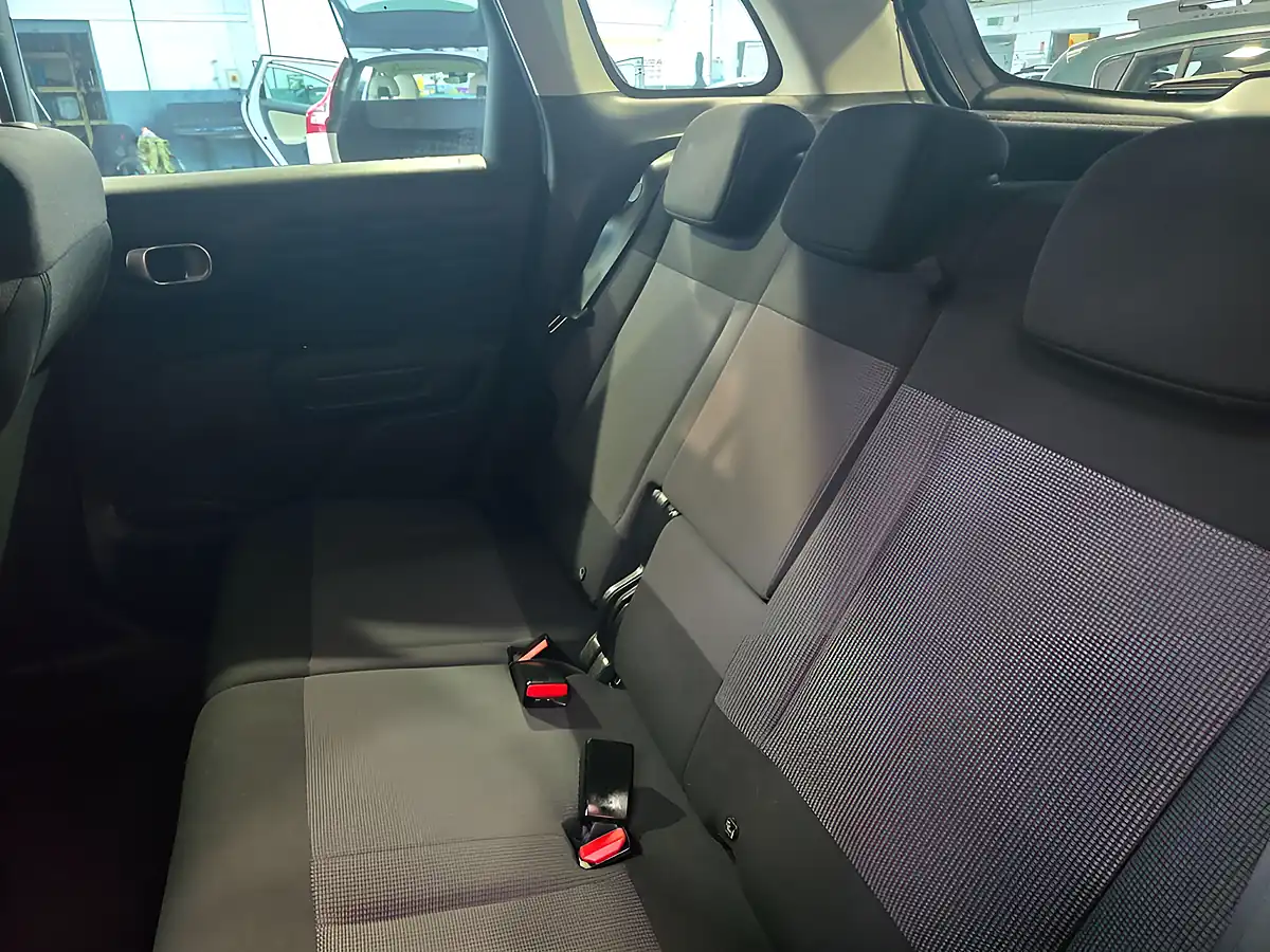 Used 2019 Citroen C3 Aircross Flair Grey - Interior and Exterior details 18