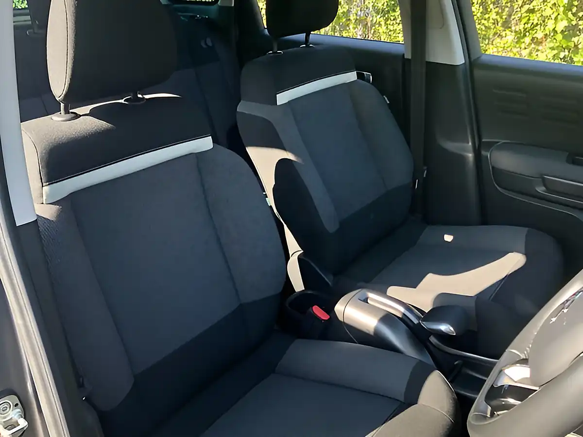 Used 2019 Citroen C3 Aircross Flair Grey - Interior and Exterior details 5