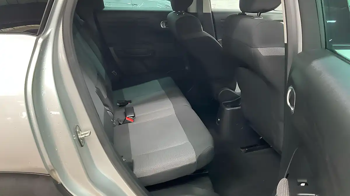 Used 2019 Citroen C3 Aircross Flair Silver - Interior and Exterior details 10