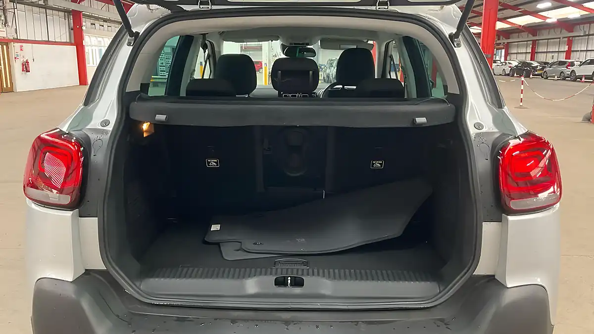 Used 2019 Citroen C3 Aircross Flair Silver - Interior and Exterior details 13