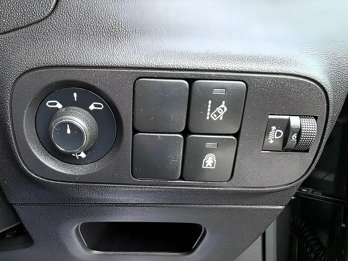 Used 2019 Citroen C3 Feel Grey - Interior and Exterior details 13