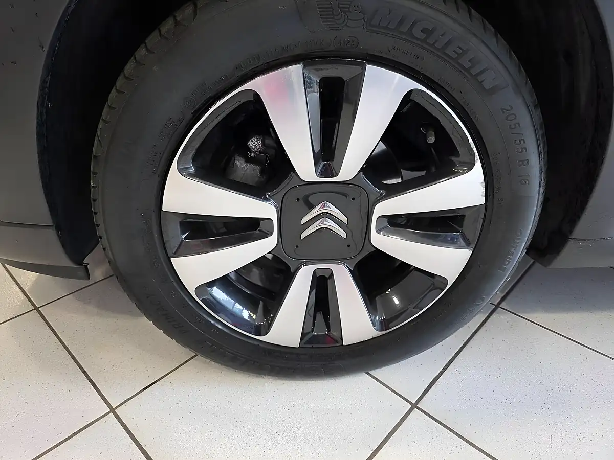 Used 2019 Citroen C3 Feel Grey - Interior and Exterior details 15
