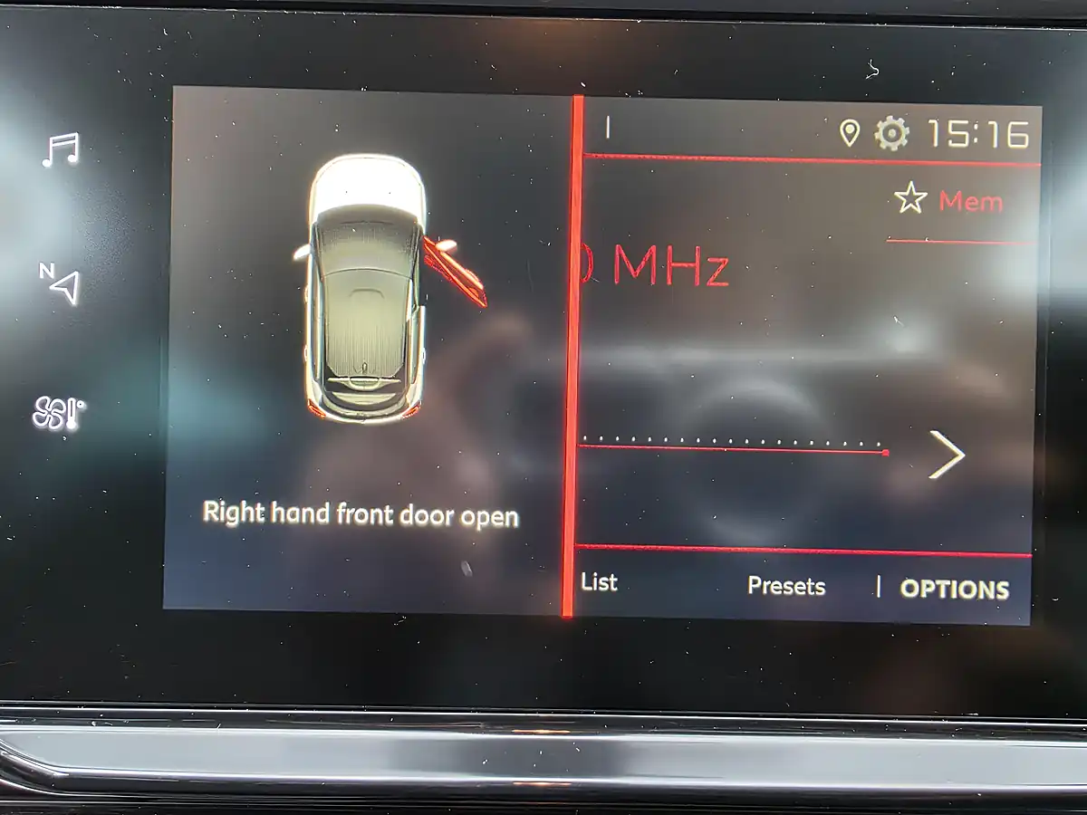 Used 2019 Citroen C3 Feel Grey - Interior and Exterior details 16