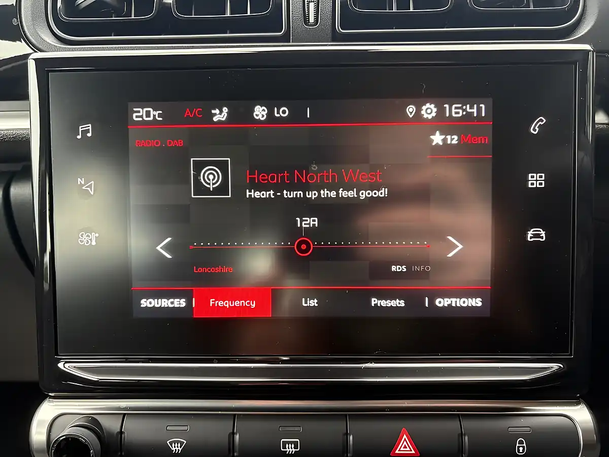 Used 2019 Citroen C3 Feel Orange - Interior and Exterior details 12
