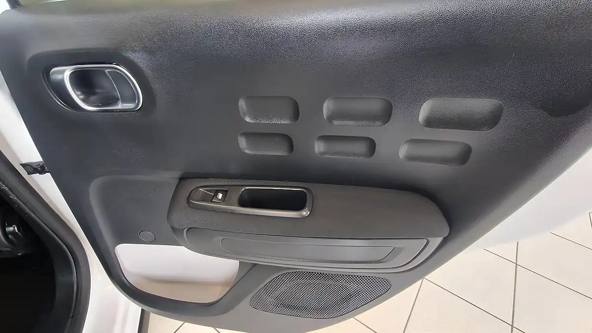 Used 2019 Citroen C3 Feel White - Interior and Exterior details 13